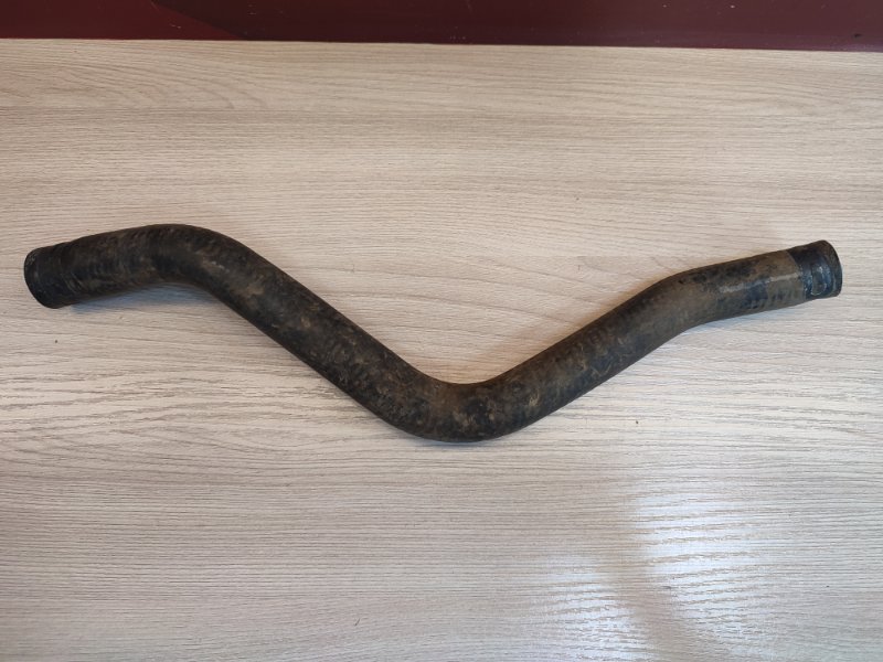 Патрубок отопителя