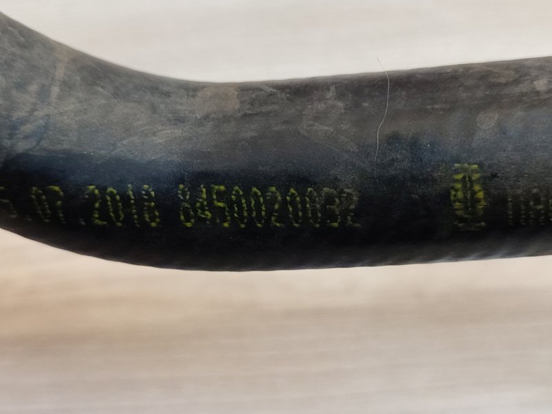 Патрубок отопителя