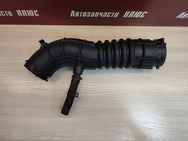 Патрубок воздушного фильтра