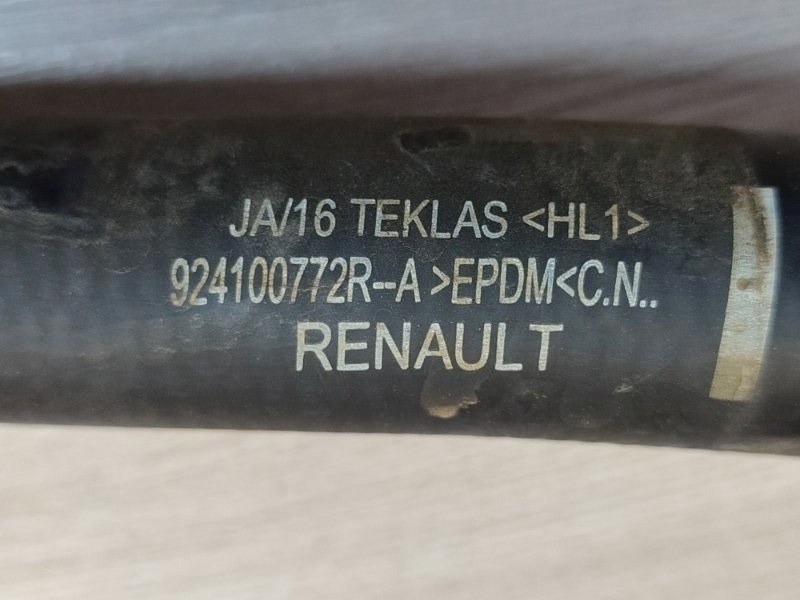 Патрубок отопителя