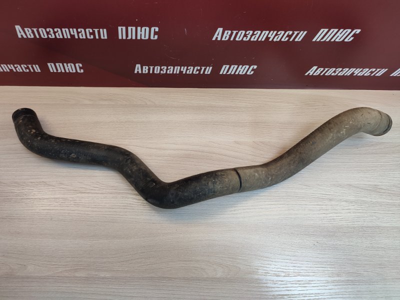 Патрубок радиатора нижний