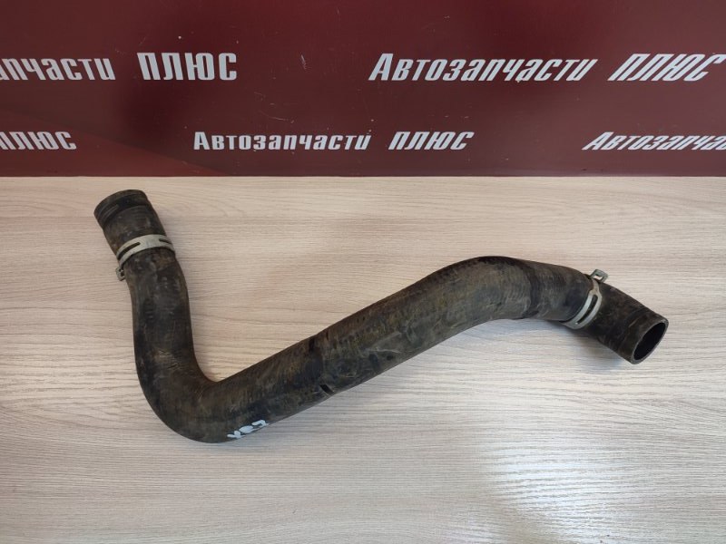 Верхний патрубок радиатора