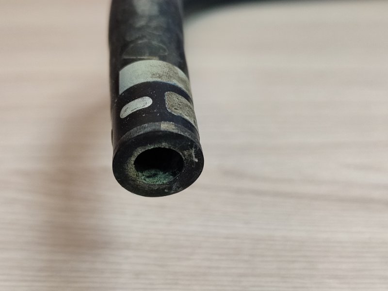 Шланг расширительного бачка