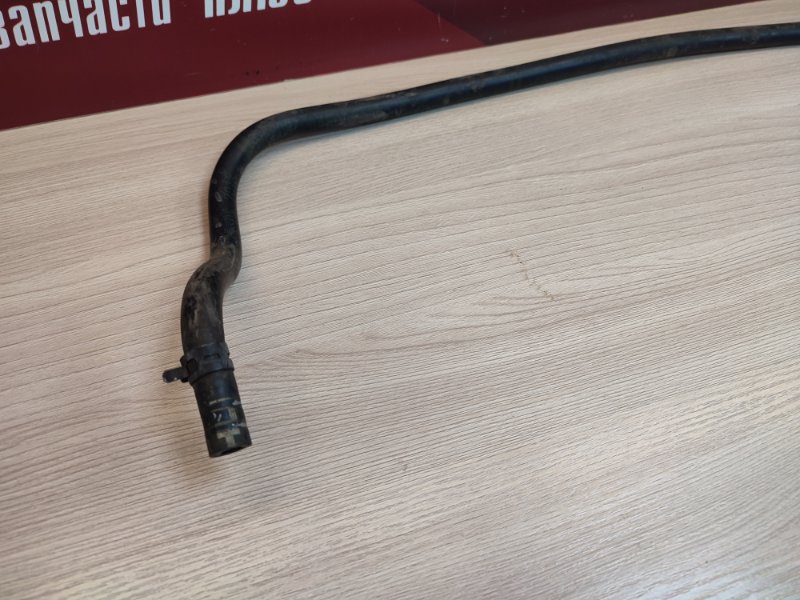 Патрубок радиатора