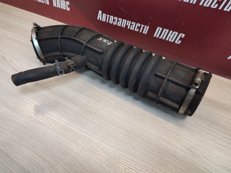 Патрубок воздушного фильтра