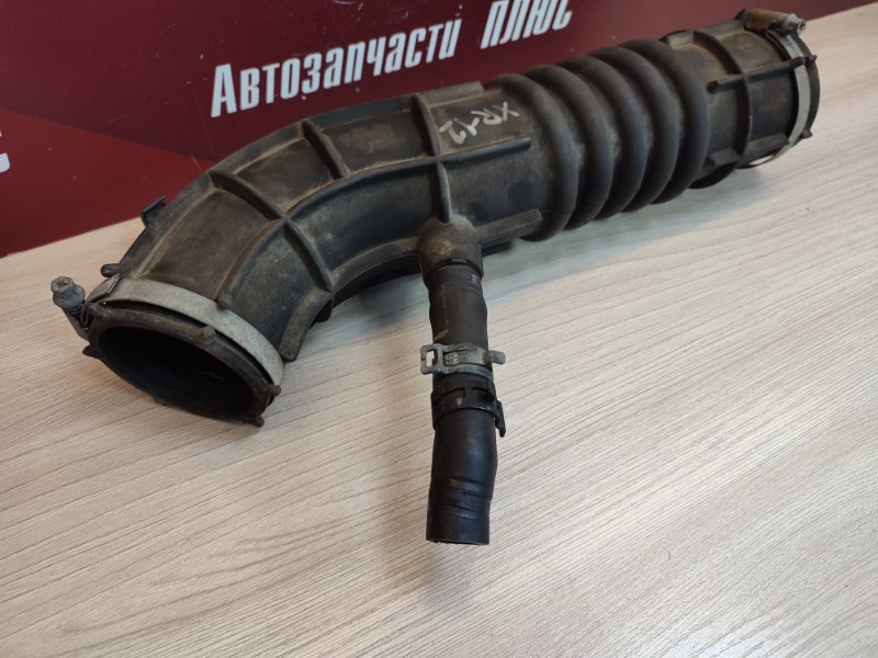 Патрубок воздушного фильтра