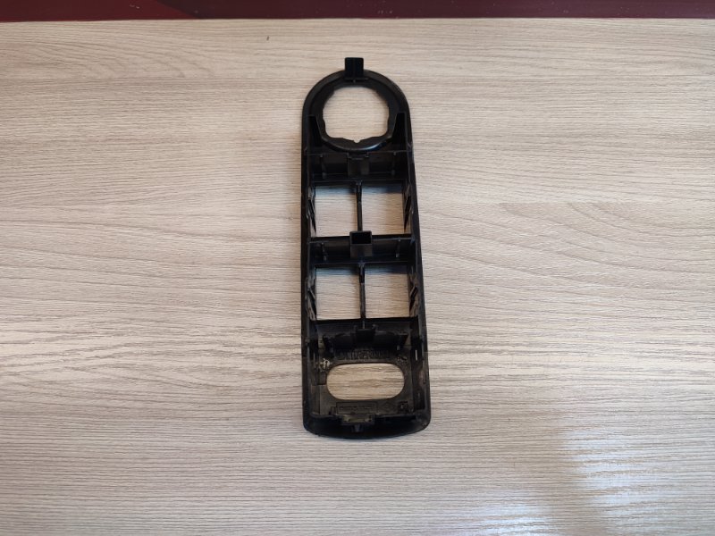 Накладка кнопки стеклоподъемника