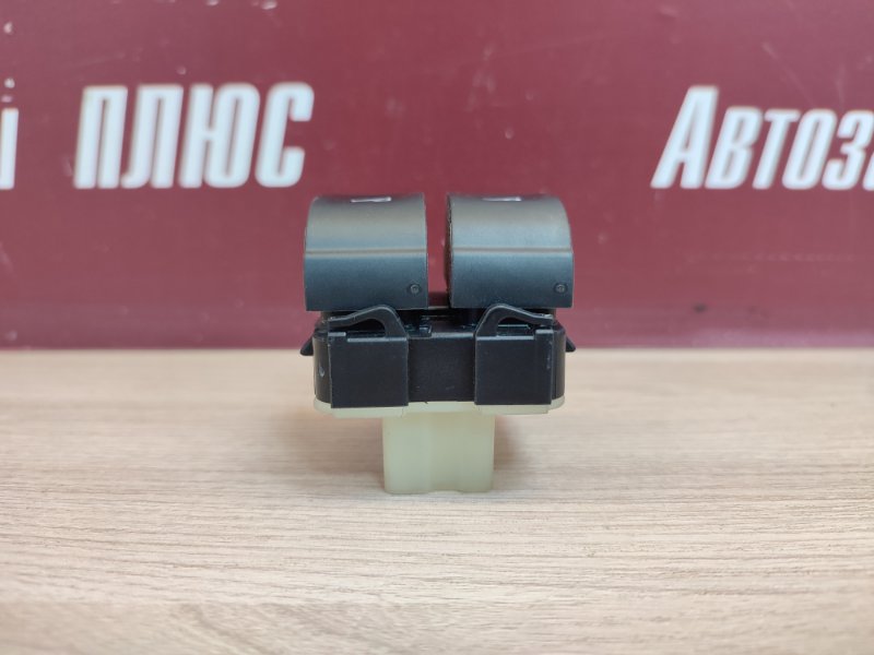 Кнопка стеклоподъемника