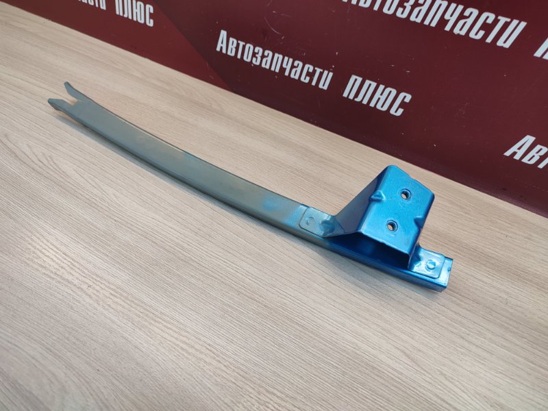 Направляющая стекла     двери