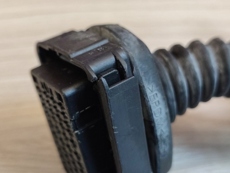 Проводка      двери