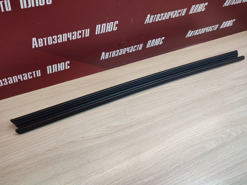 Уплотнитель стекла двери внутренний