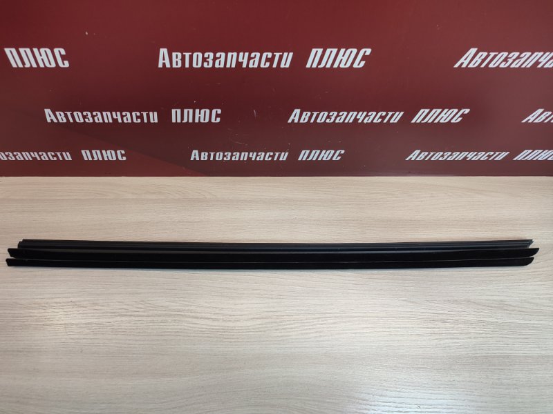 Уплотнитель стекла двери внутренний