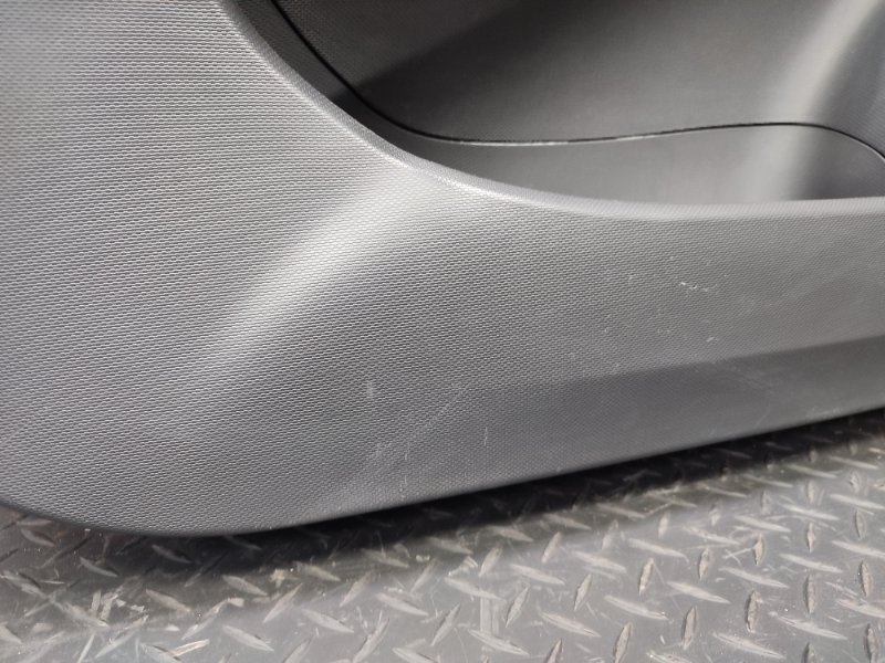 Обшивка боковой двери