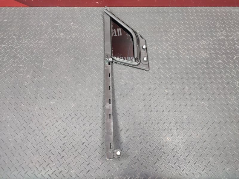 Форточка двери