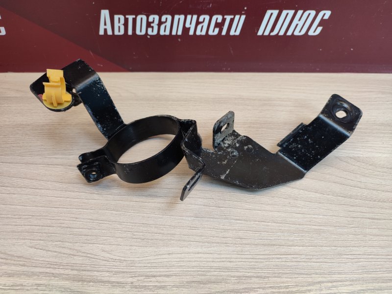 Кронштейн топливного фильтра