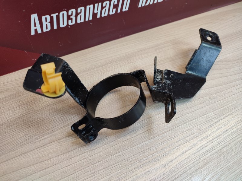 Кронштейн топливного фильтра