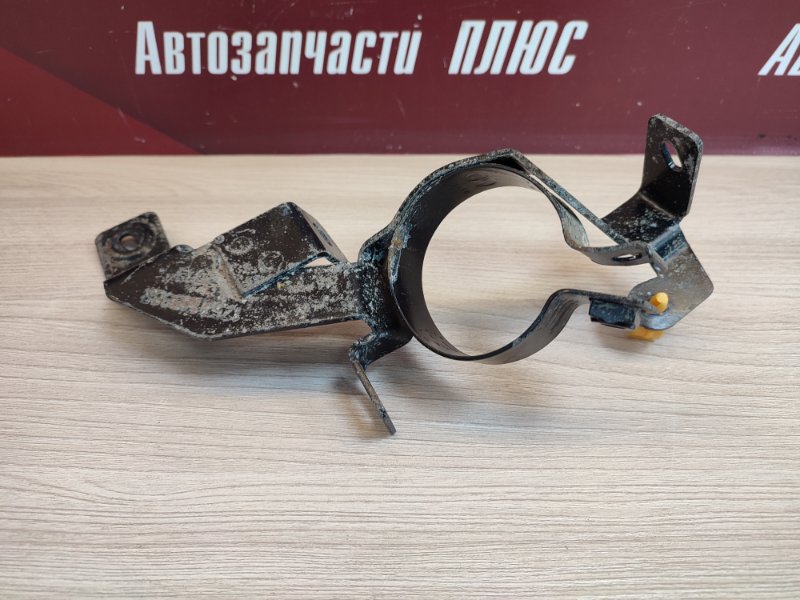 Кронштейн топливного фильтра