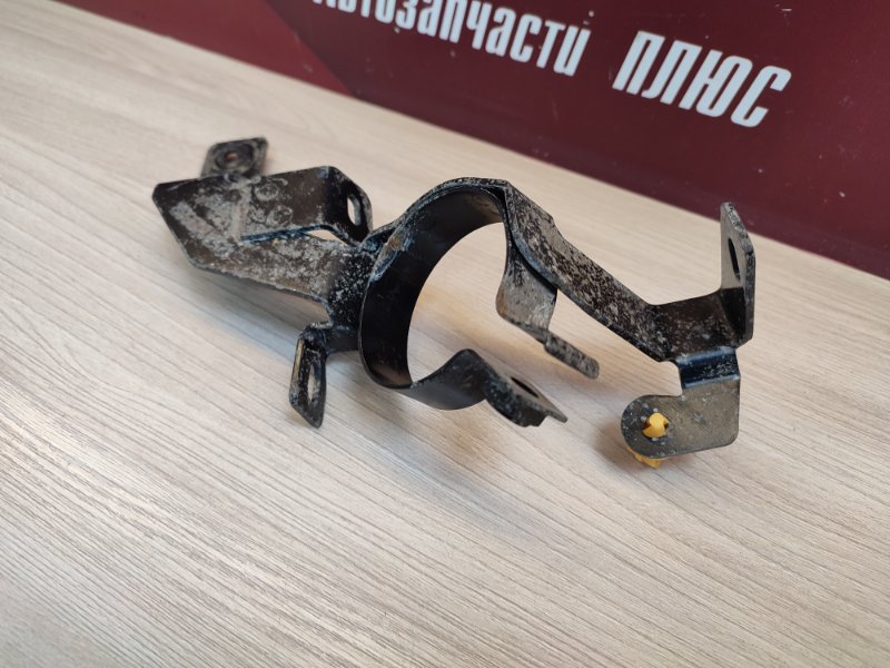 Кронштейн топливного фильтра