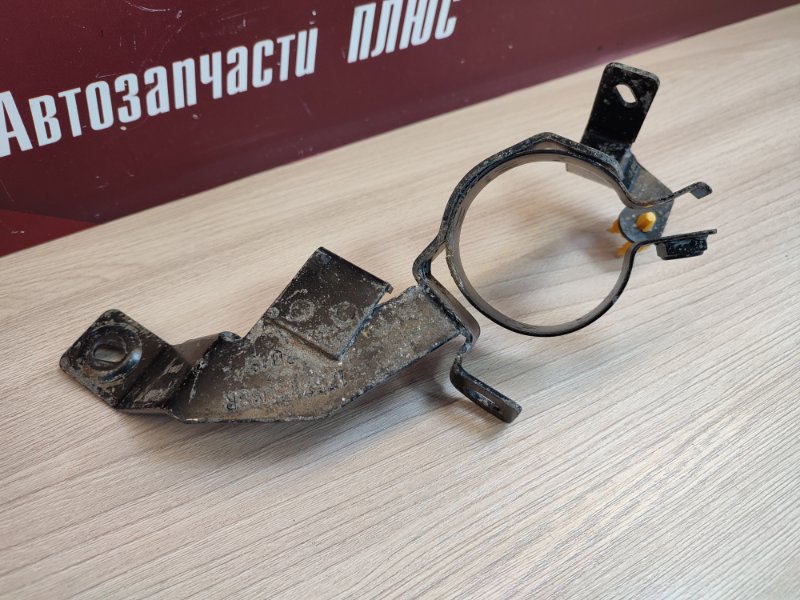 Кронштейн топливного фильтра
