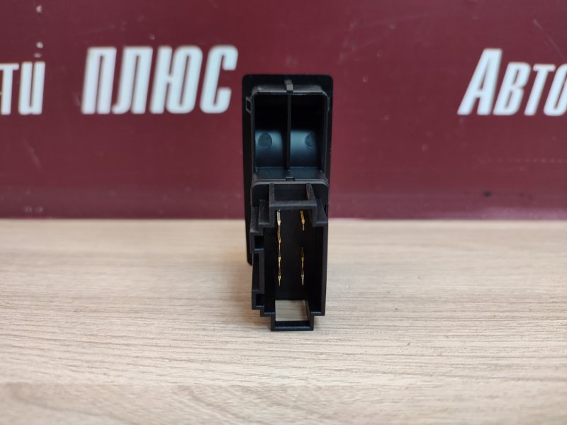 Кнопка стеклоподъемника