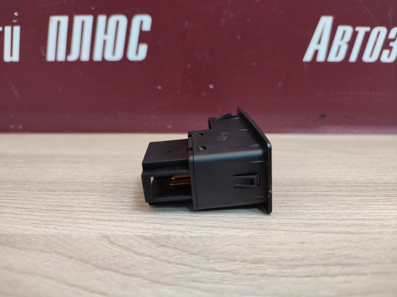 Кнопка стеклоподъемника