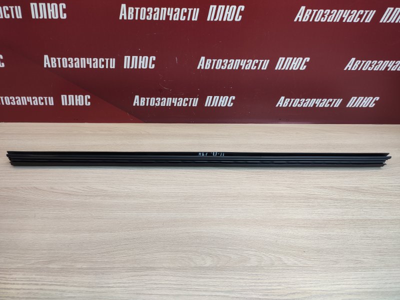 Уплотнитель стекла двери внутренний