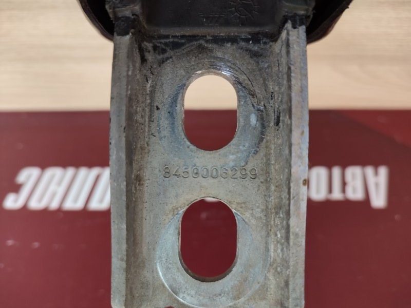 Опора двигателя