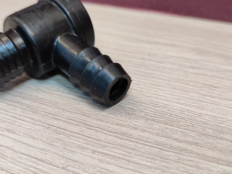 Клапан вакуумный