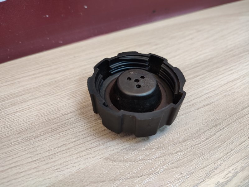 Крышка расширительного бачка