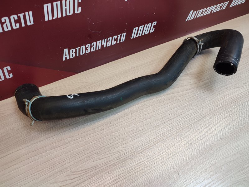 Верхний патрубок радиатора