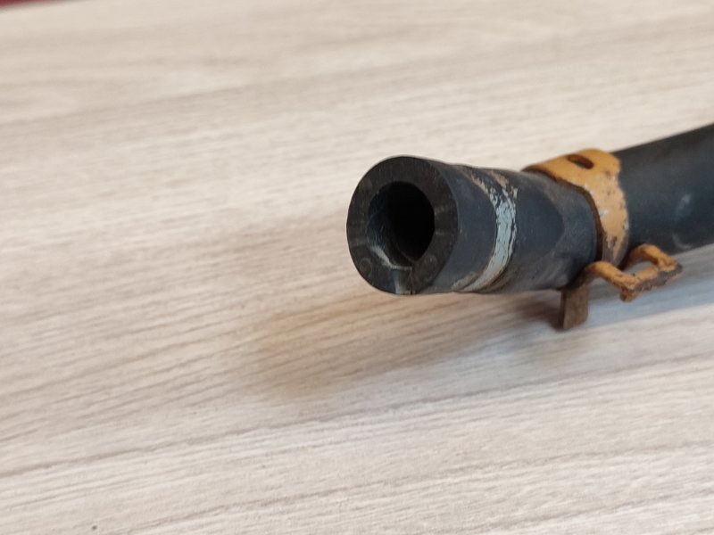 Патрубок радиатора