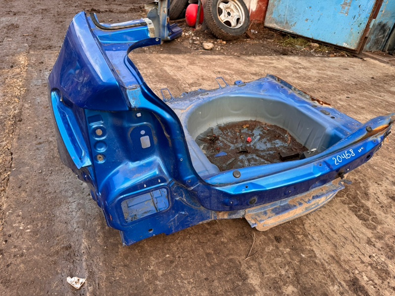 Задняя панель кузова