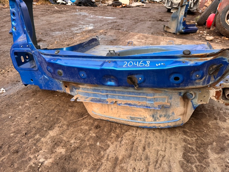 Задняя панель кузова