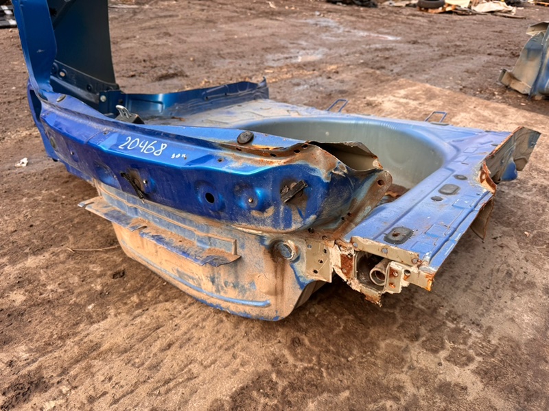 Задняя панель кузова