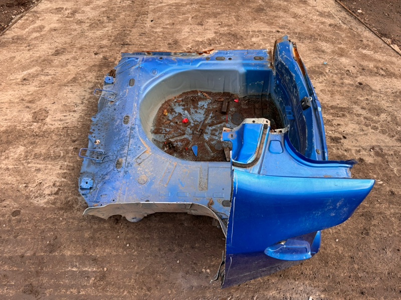 Задняя панель кузова