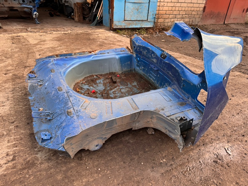 Задняя панель кузова