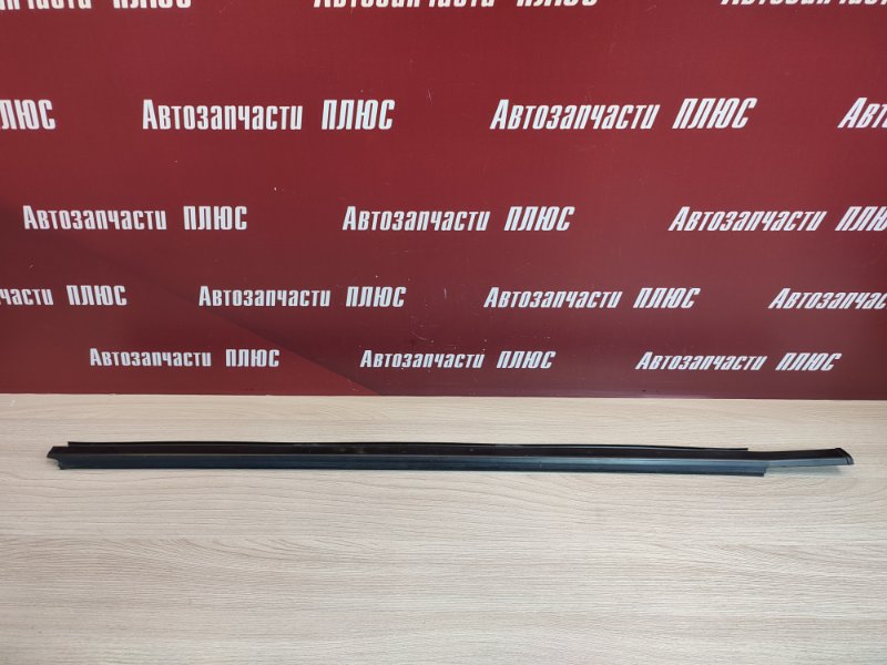 Уплотнитель стекла двери внешний