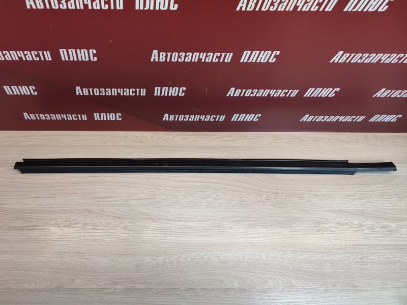 Уплотнитель стекла двери внешний