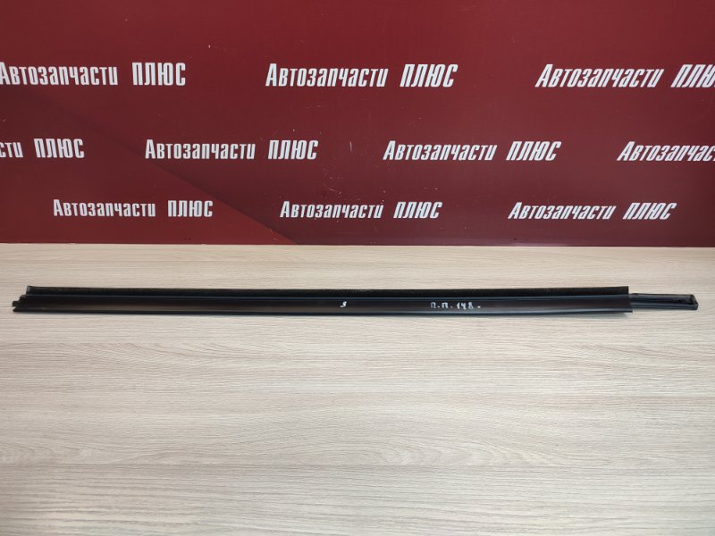 Уплотнитель стекла двери внешний