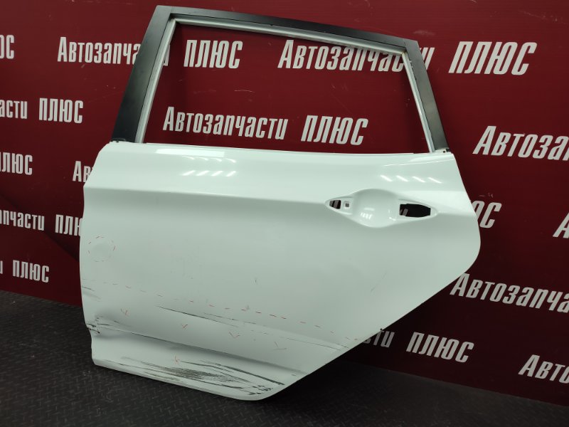 Дверь боковая