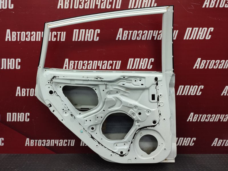 Дверь боковая