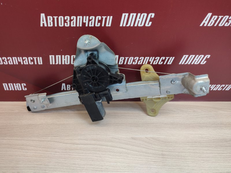 Стеклоподъемник    двери