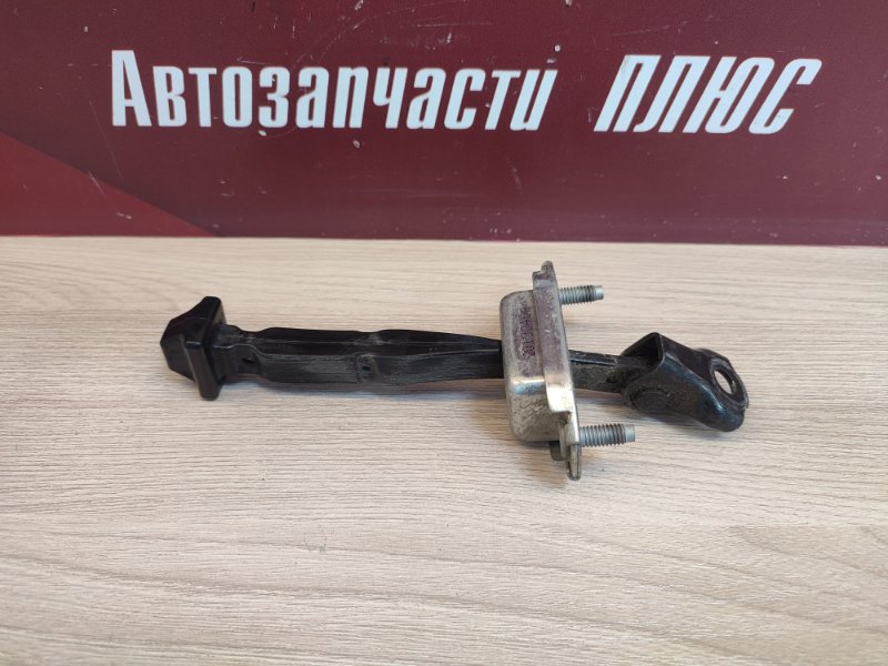 Ограничитель двери