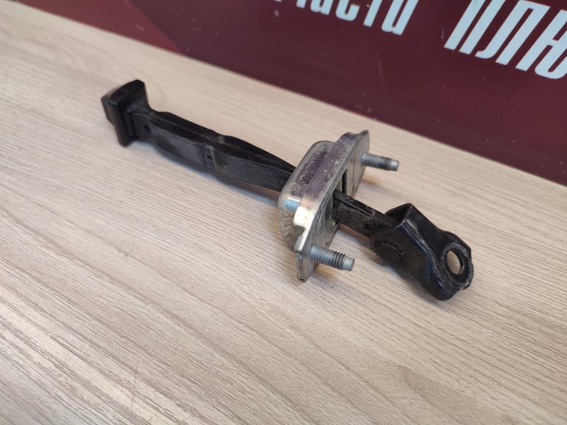 Ограничитель двери