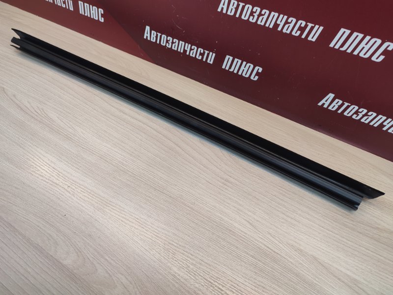 Уплотнитель стекла двери внутренний