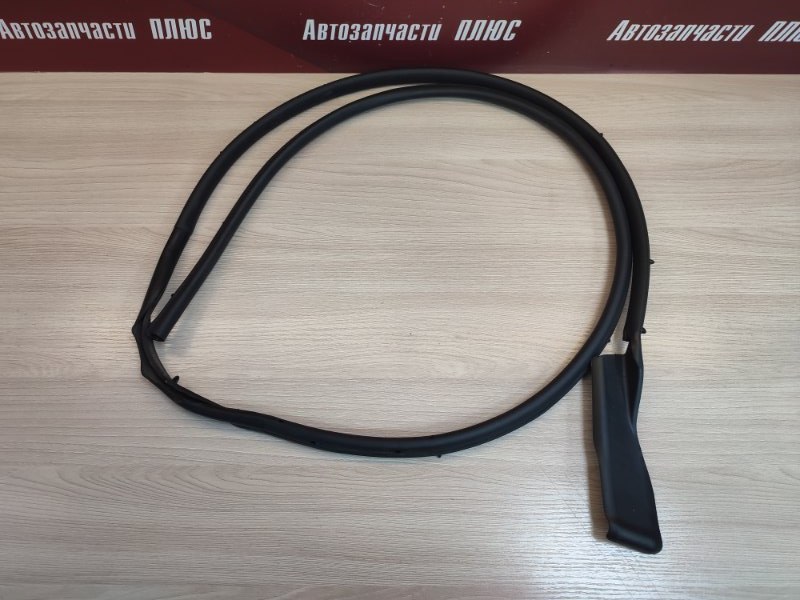 Уплотнитель двери