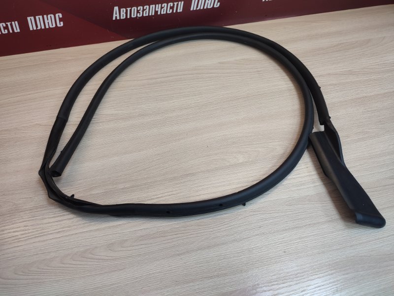 Уплотнитель двери