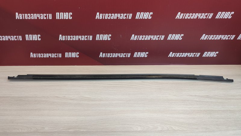 Уплотнитель стекла двери внешний