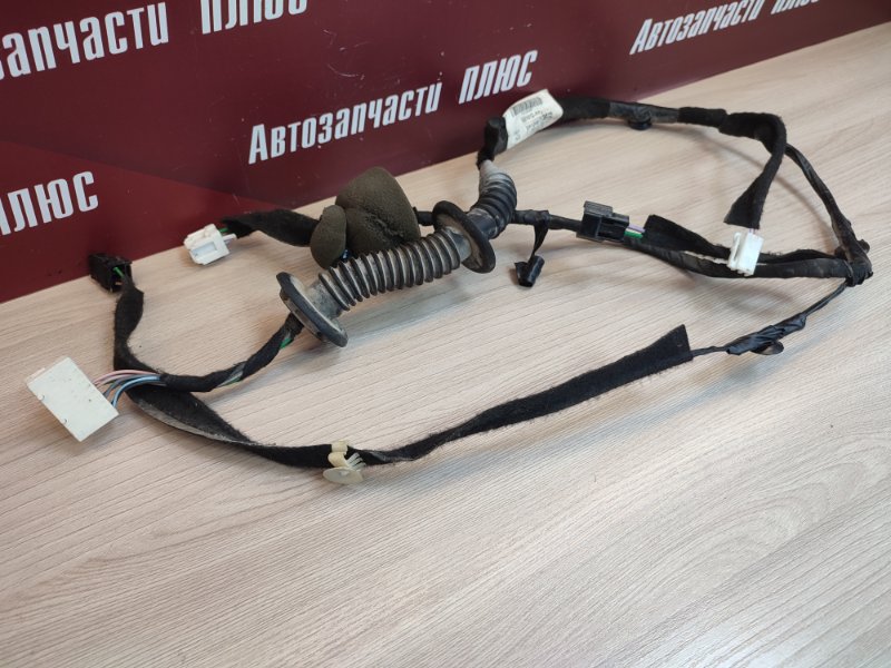 Проводка      двери