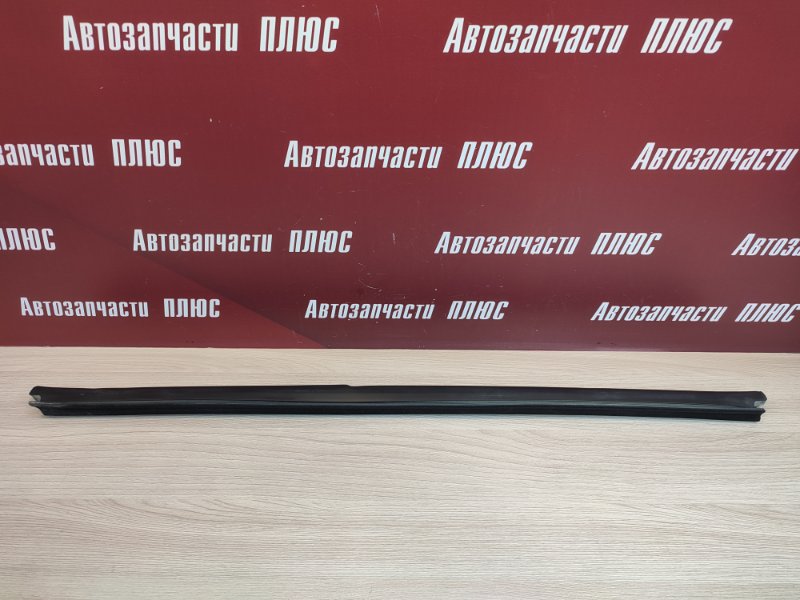 Уплотнитель стекла двери внутренний